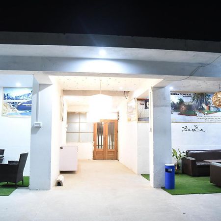 Republika Urban Apartment Abbottabad Bagian luar foto